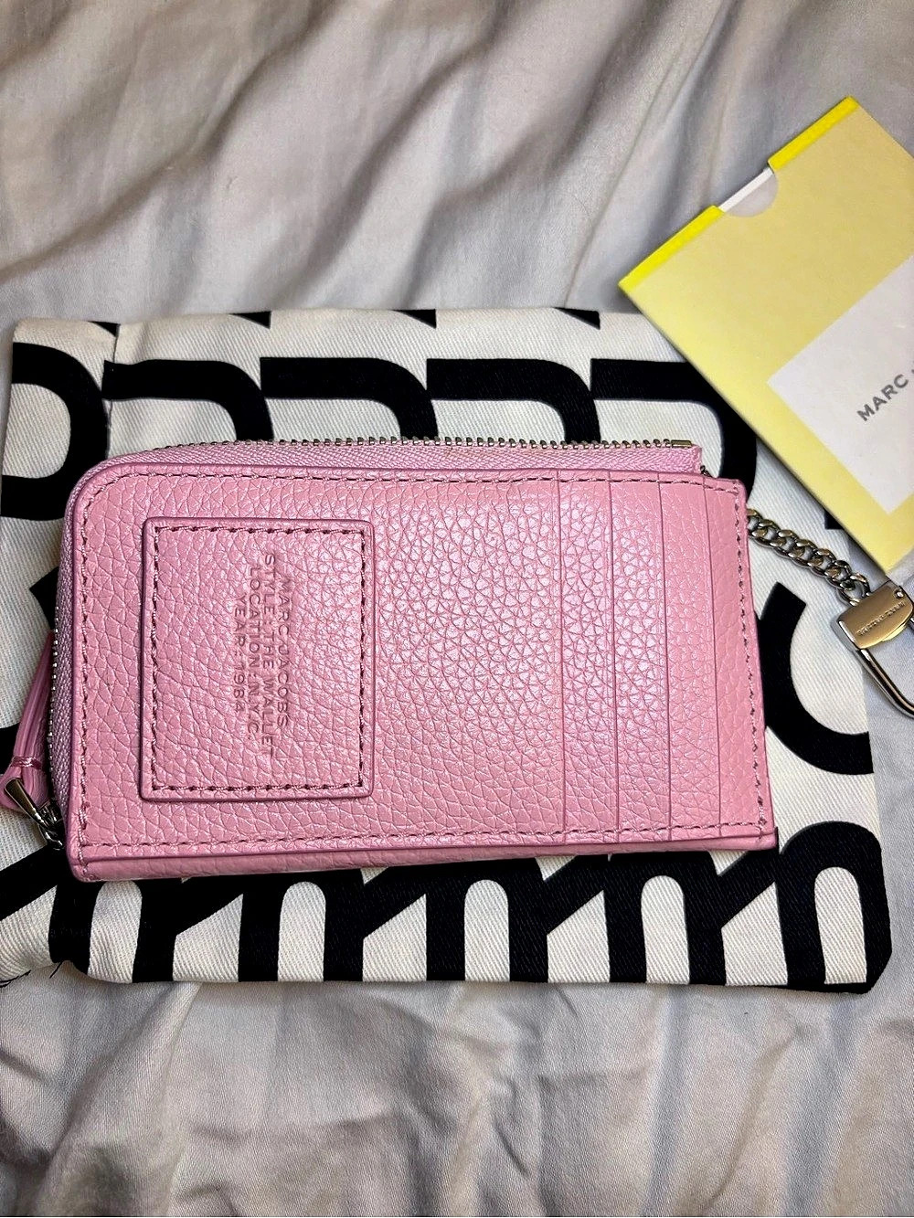 Marc Jacobs The Leather Top Zip Multi Wallet Pink - Picture 2 of 3